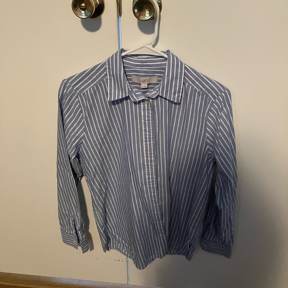 Preppy striped collared and buttoned long sleeve summer top